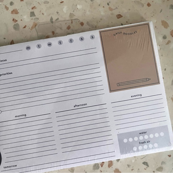 🍭 3/$20 abstract daily weekly tracker planner pad - Picture 3 of 8